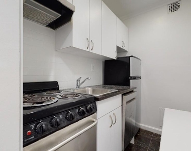West 73rd Street - Photo Thumbnail 1