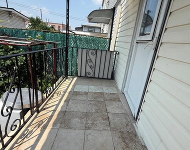 6020 60th Street - Photo Thumbnail 18