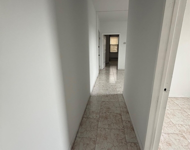 6020 60th Street - Photo Thumbnail 7