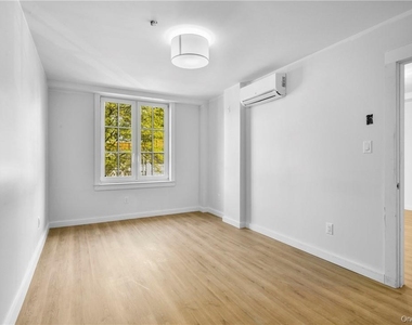 139 Fifth - Photo Thumbnail 11