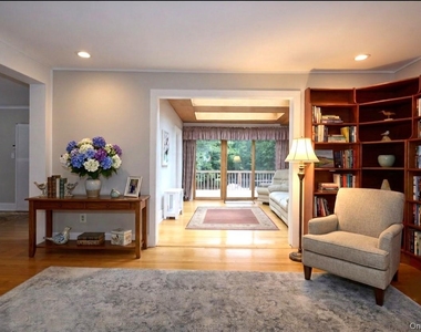 116 School House Lane - Photo Thumbnail 9