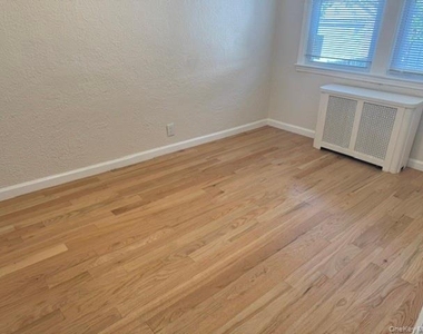 83-19 255th Street - Photo Thumbnail 4