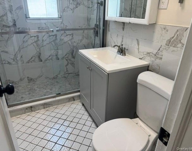 83-19 255th Street - Photo Thumbnail 6