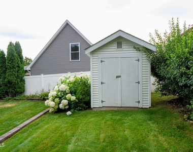 254 Grand Avenue - Photo Thumbnail 14