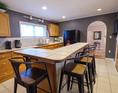 254 Grand Avenue - Photo Thumbnail 5