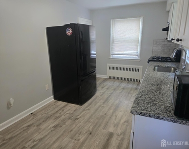 111 Bertram Avenue - Photo Thumbnail 6