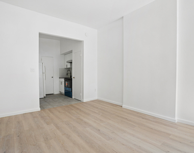 19 Division Street - Photo Thumbnail 2