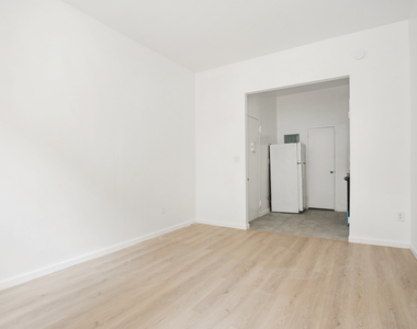 19 Division Street - Photo Thumbnail 3