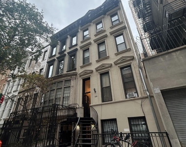 110 E 61st Street - Photo Thumbnail 14