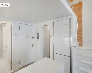31 W 94th Street - Photo Thumbnail 3