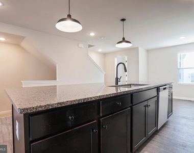 128 Rabbit Rd - Photo Thumbnail 15