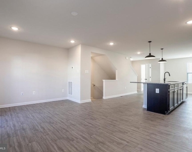 128 Rabbit Rd - Photo Thumbnail 9