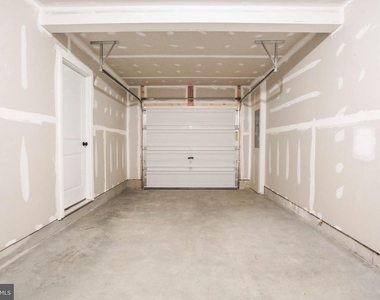 128 Rabbit Rd - Photo Thumbnail 7
