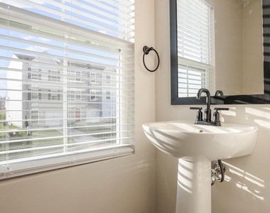 128 Rabbit Rd - Photo Thumbnail 16