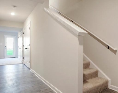 128 Rabbit Rd - Photo Thumbnail 2