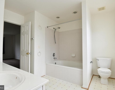 10563 Talisa Lane - Photo Thumbnail 11