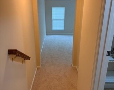 7047 Huntley Run Place - Photo Thumbnail 44