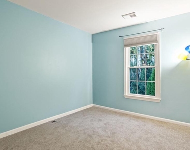 4453 Holly Avenue - Photo Thumbnail 24