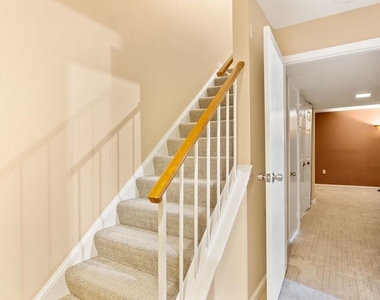 4453 Holly Avenue - Photo Thumbnail 34