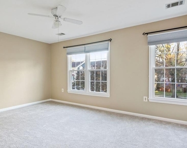 4453 Holly Avenue - Photo Thumbnail 19