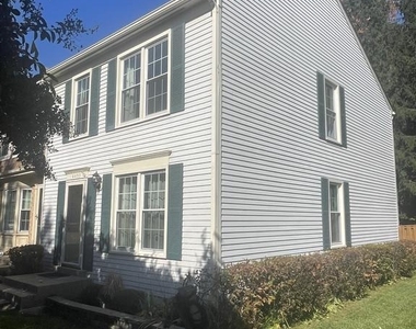 4453 Holly Avenue - Photo Thumbnail 2