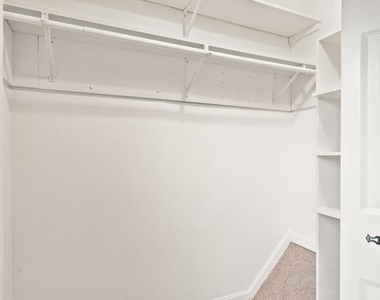 4453 Holly Avenue - Photo Thumbnail 23