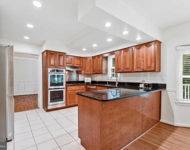 1171 Foxhound Court - Photo Thumbnail 17