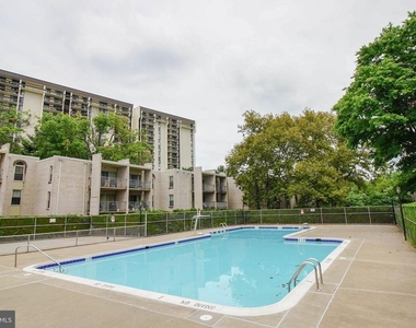 6 Canterbury Square - Photo Thumbnail 26