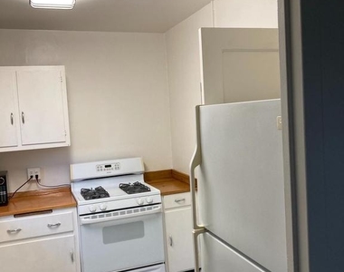 3382 Martha Custis Drive - Photo Thumbnail 8
