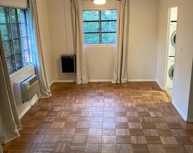 3382 Martha Custis Drive - Photo Thumbnail 11