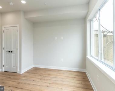2121 Bellmore Street - Photo Thumbnail 11