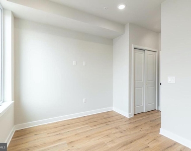 2121 Bellmore Street - Photo Thumbnail 15