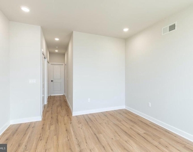 2121 Bellmore Street - Photo Thumbnail 17