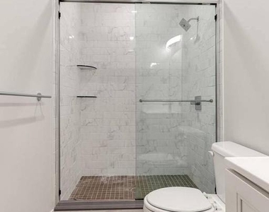 2440 Kensington Avenue - Photo Thumbnail 8