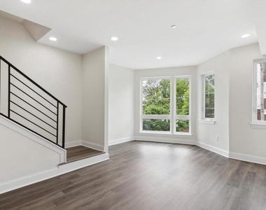619 Cecil B Moore Avenue - Photo Thumbnail 3