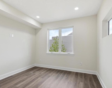 619 Cecil B Moore Avenue - Photo Thumbnail 15