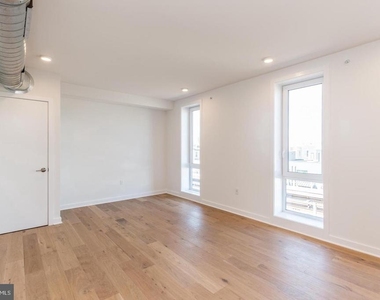 1416 Frankford Avenue - Photo Thumbnail 3