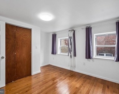 732 Dickinson Street - Photo Thumbnail 12