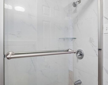732 Dickinson Street - Photo Thumbnail 14
