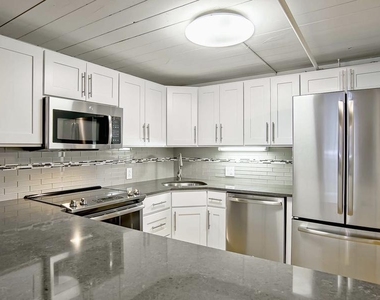 2300 Walnut Street - Photo Thumbnail 2