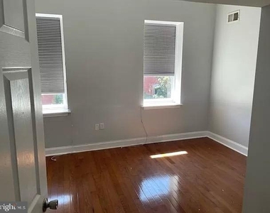628 N 16th Street - Photo Thumbnail 4