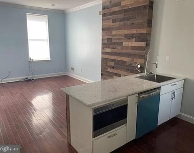 628 N 16th Street - Photo Thumbnail 1