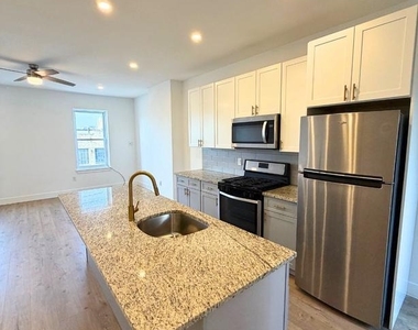 914 Snyder Avenue - Photo Thumbnail 8