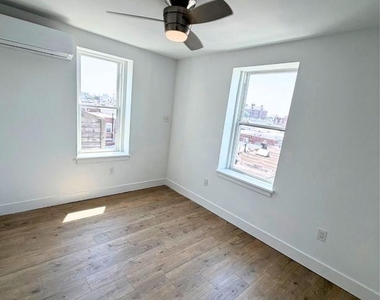 914 Snyder Avenue - Photo Thumbnail 3