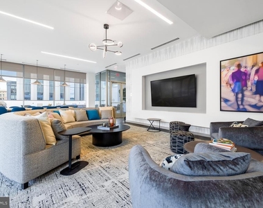 1125 Sansom Street - Photo Thumbnail 2