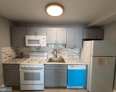 1651 W Grange Avenue - Photo Thumbnail 3