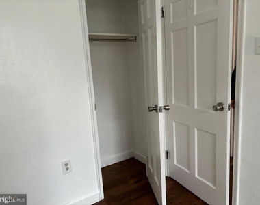 676 Perth Place - Photo Thumbnail 18