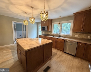 101 Park Drive - Photo Thumbnail 15