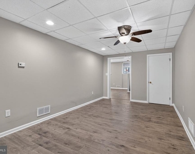 256 S Washington Street - Photo Thumbnail 7