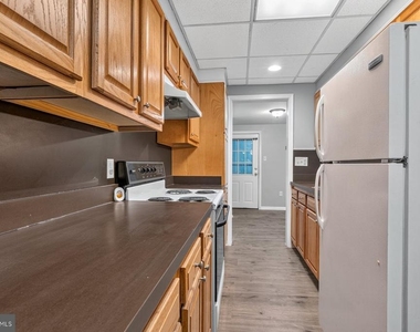 256 S Washington Street - Photo Thumbnail 15
